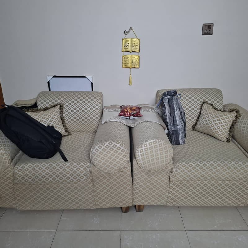 Selling used sofas. 0