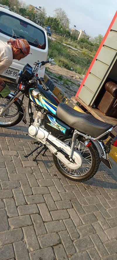 Honda 125 brand new condition