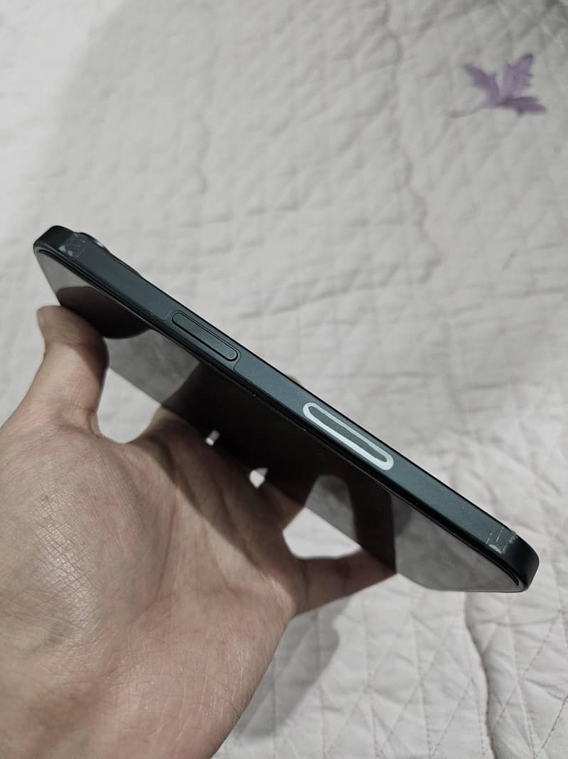 Apple iPhone 15 jv 5
