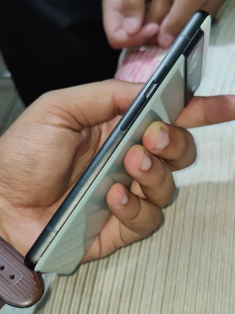 Google Pixel 6a 12