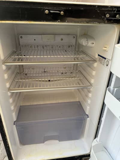FRIDGE FOR SALE