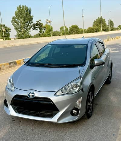 Toyota Aqua 2015 S Push Start