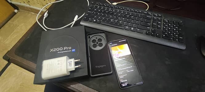 Vivo x200 Pro 10/10 16/512 Grey complete box with 5TB google storage