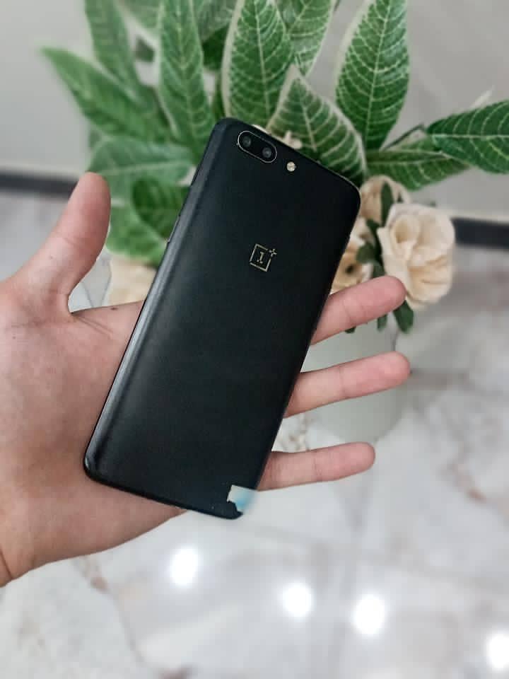 One Plus 5 2