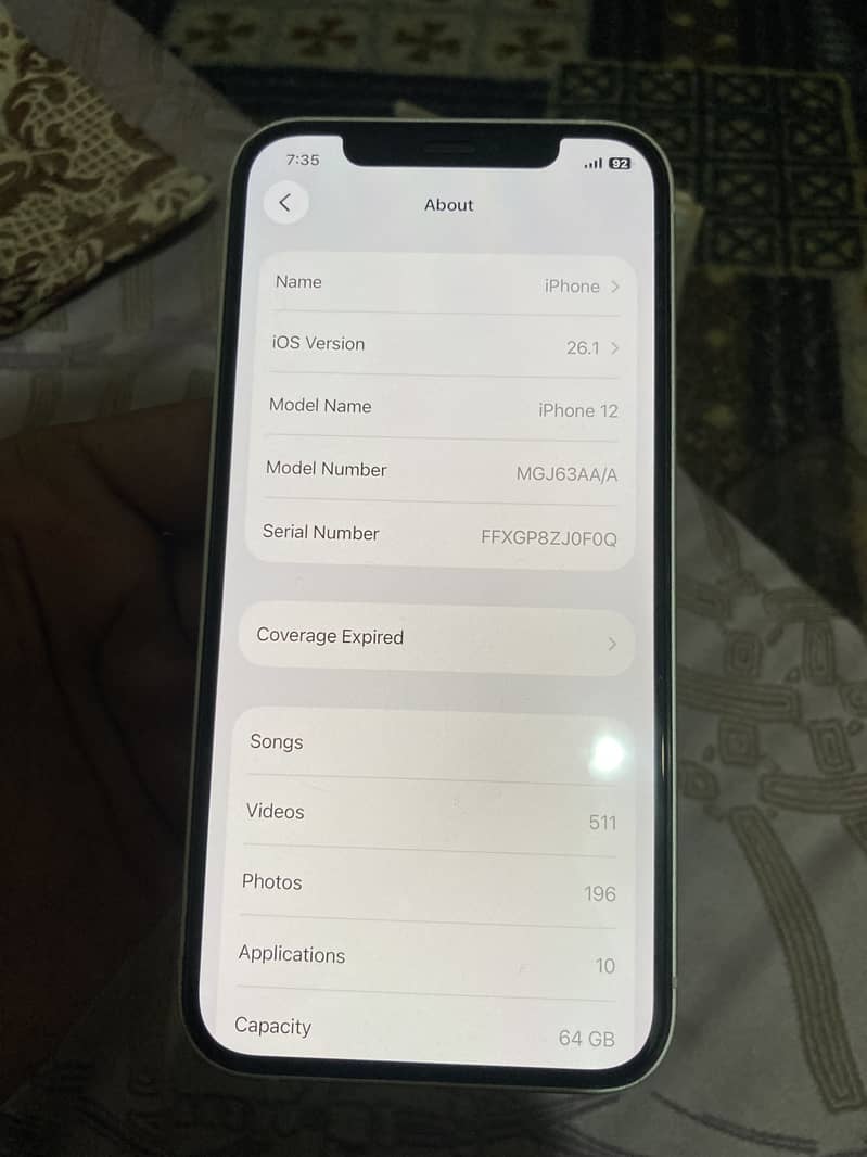 Apple iPhone 12 4