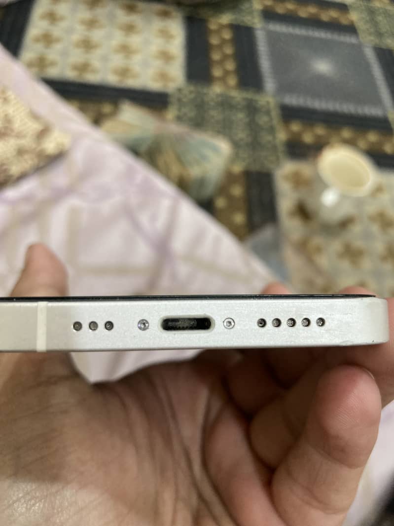 Apple iPhone 12 5