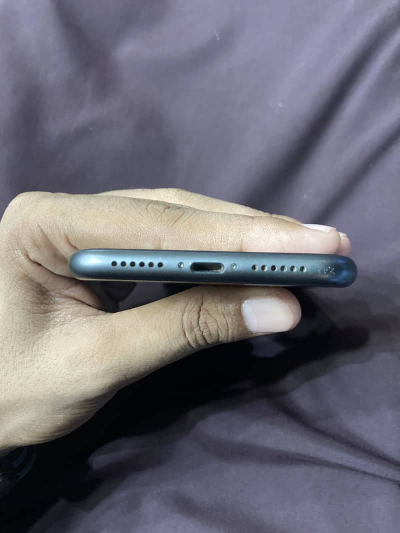 Apple iPhone 11 1