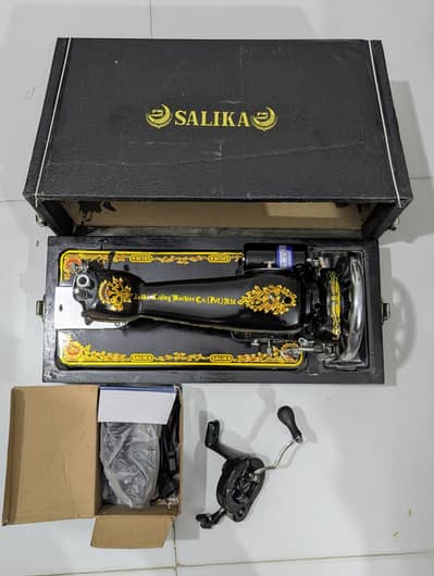 Salika Original sewing machine with foot & hand paddle
