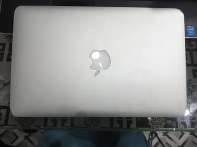 MacBook Air 11 Inches 2014