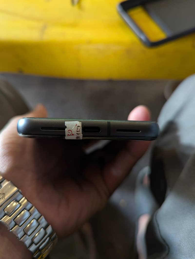 Google pixel 8 3