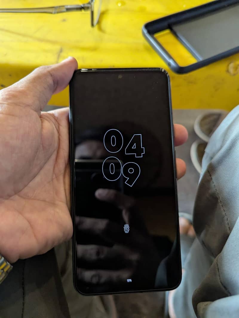 Google pixel 8 5