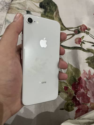 Apple iPhone 8
