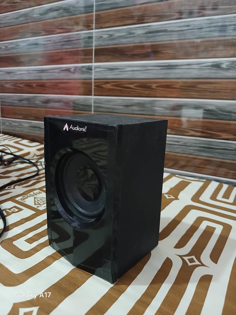 Audionic Mega 40 2.1 computer speakers 5