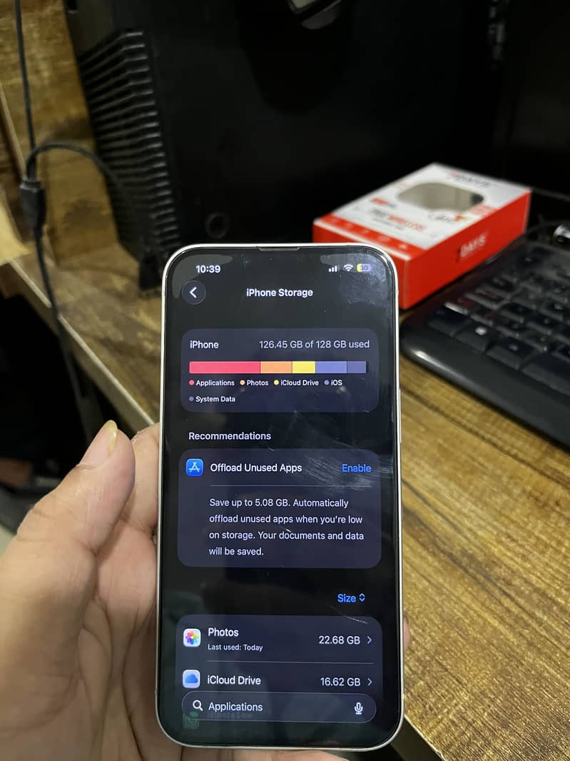 Apple iPhone 13 4