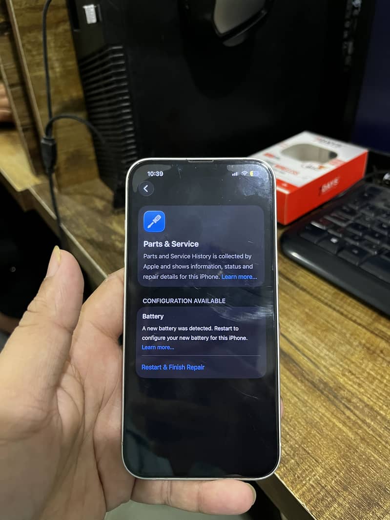 Apple iPhone 13 6