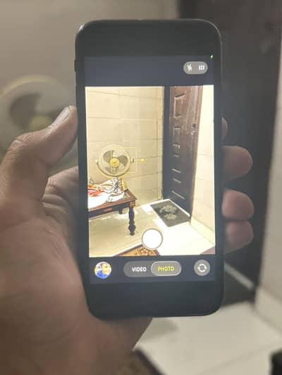 Apple iPhone SE