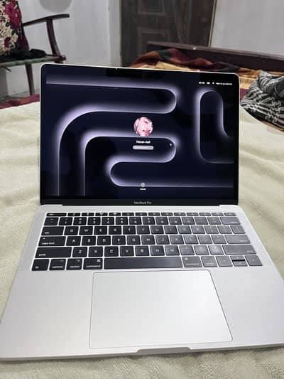 MacBook Pro 2017 13 inch