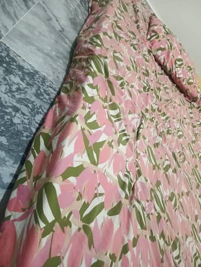 2 mattresses with sheet and pillows