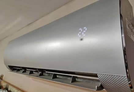 Gree inverter AC 1.5Ton  fairy series