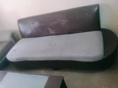 7 seater sofa with center table