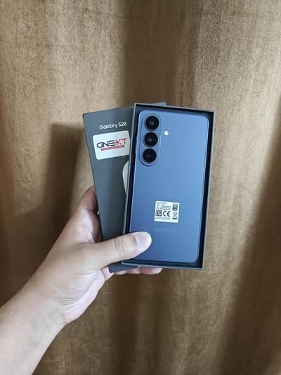 Samsung galaxy s26,S26 box pack 1 year waranty not used
