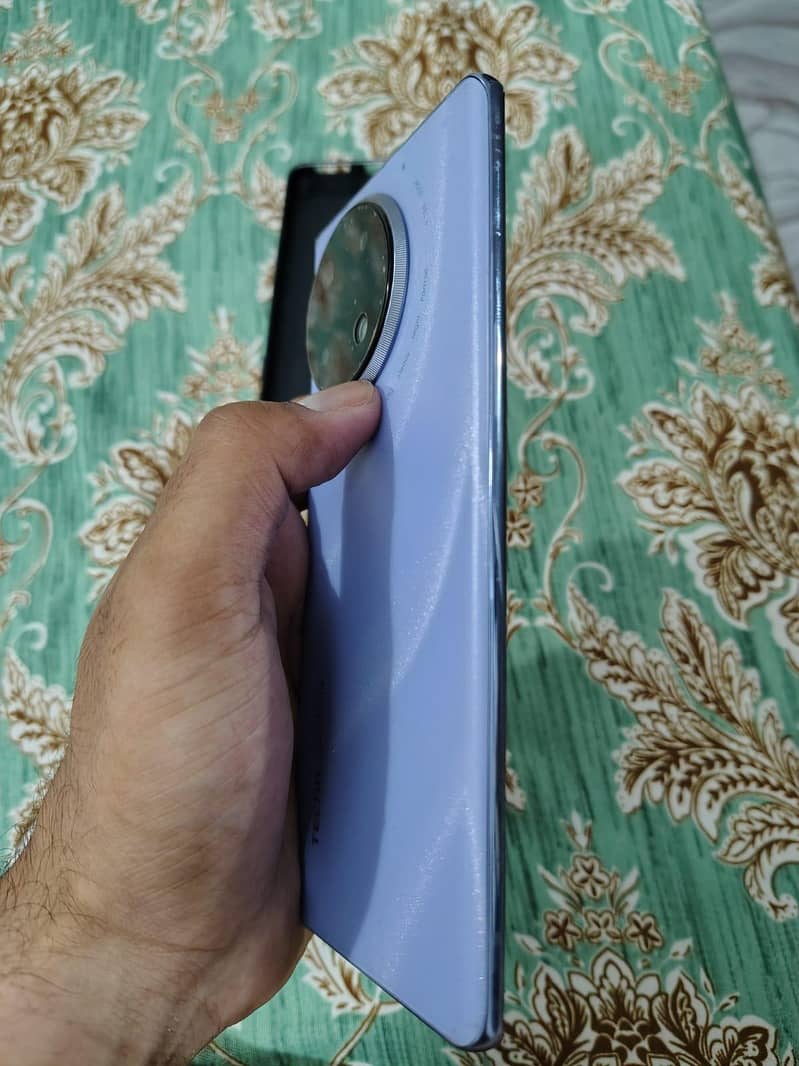 Tecno CAMON 30S 1