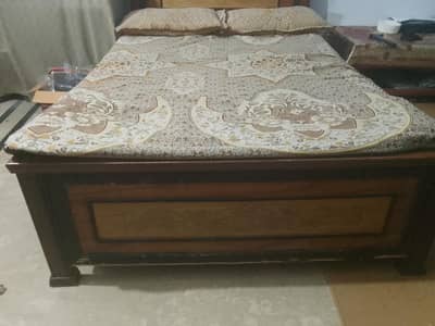 Solid Wooden Double Bed with Bed Sheet – Excellent Condition