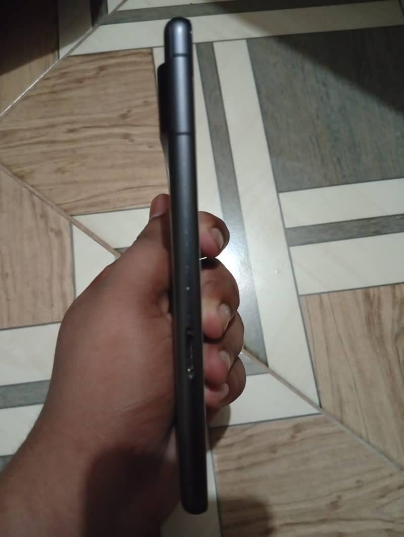 Google Pixel 7 5