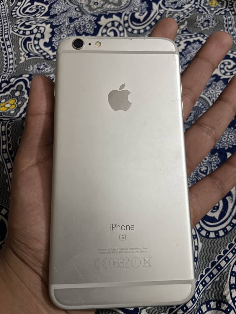 Apple iPhone 6S Plus 0