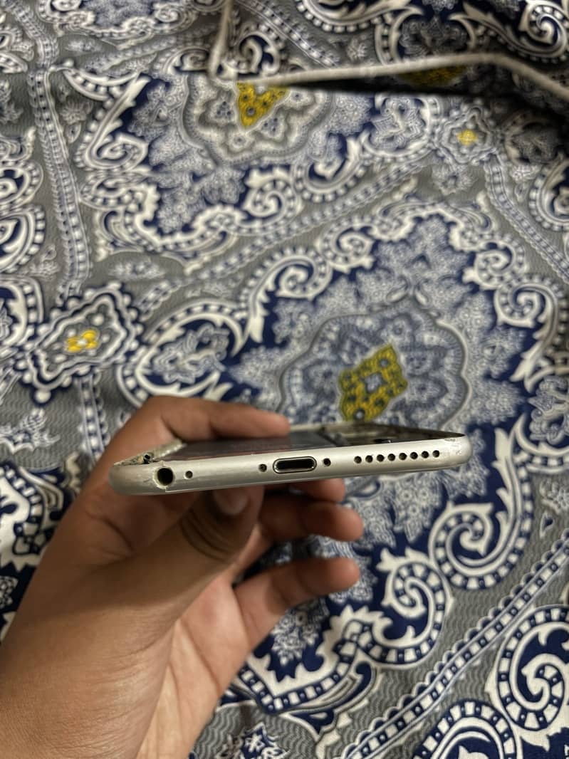 Apple iPhone 6S Plus 1