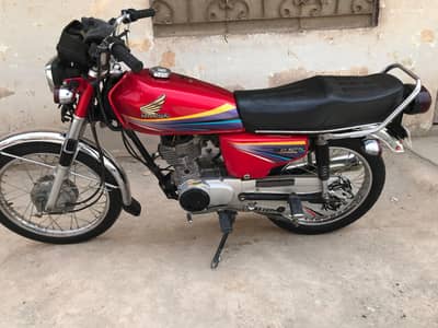 Honda 125 2012 model condition all ok Whatsapp number 03323962021
