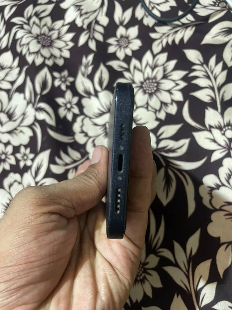 Apple iPhone 12 3