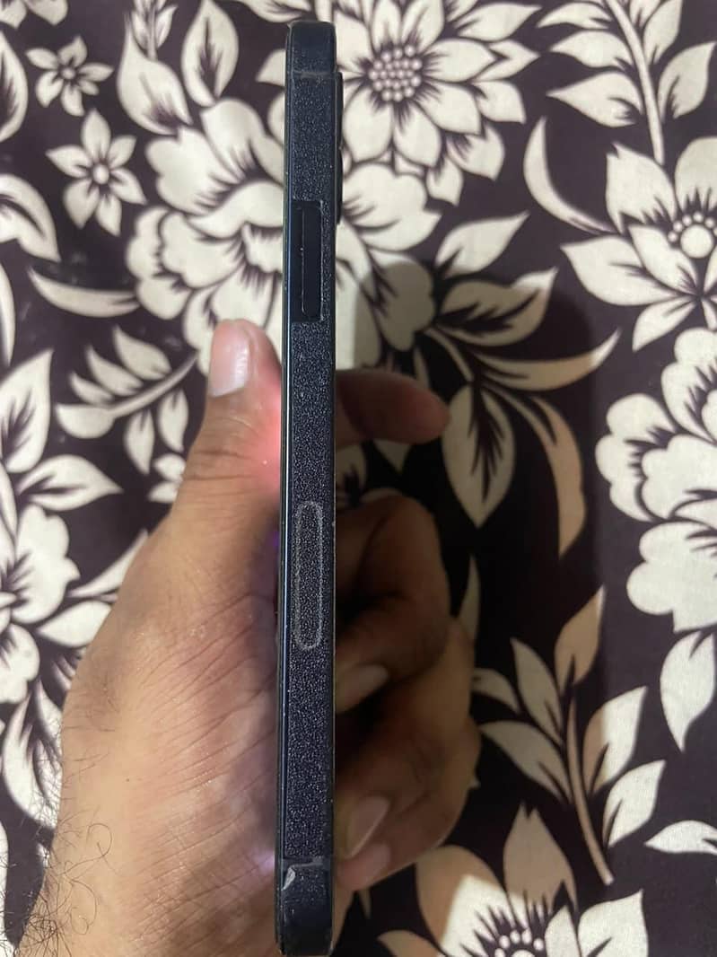 Apple iPhone 12 6