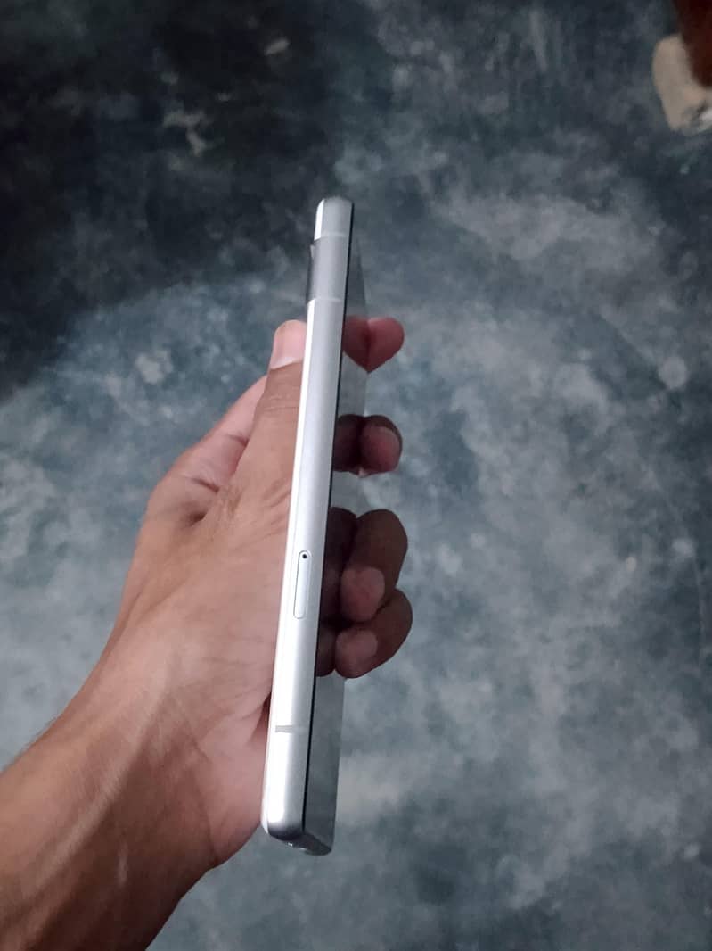 Google Pixel 7a 3