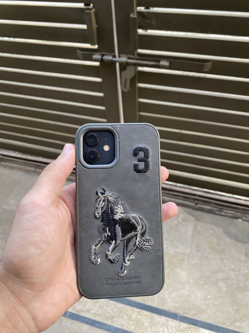 Apple iPhone 12 1