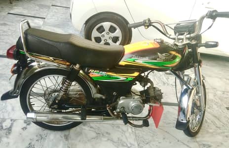 70cc bike new condition , genuine clean condition