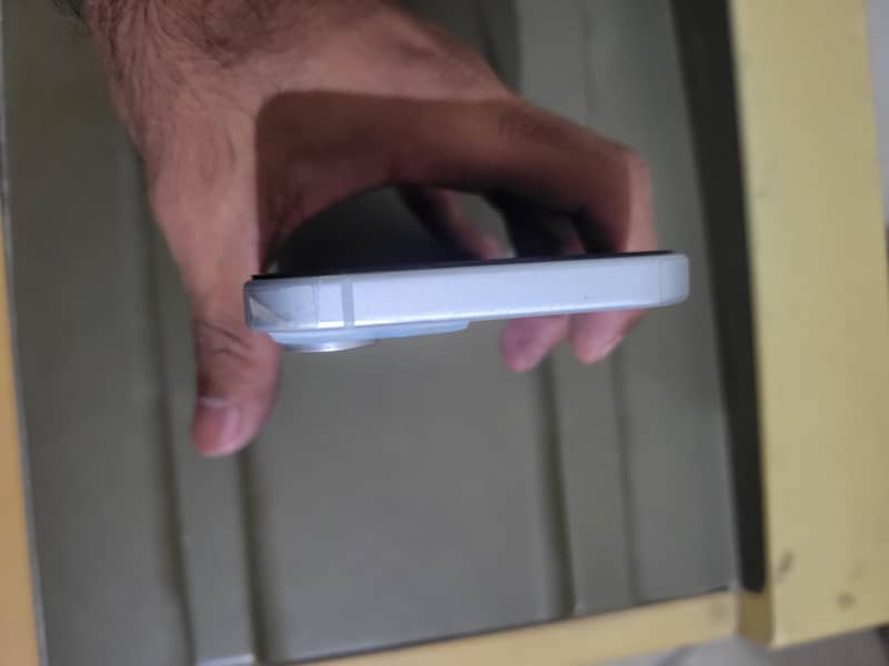 Iphone 15 4