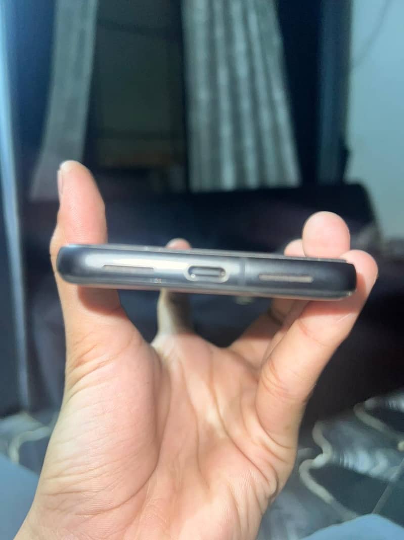 Google Pixel 8 2