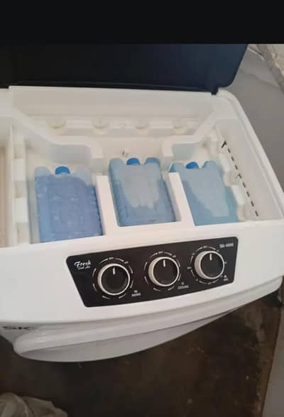 Full Size SK 5000 Room Air Cooler 10/10 Condition with Box