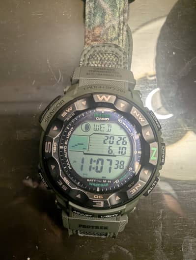 Casio Protrek Triple Sensor Solar - PRG 250P in brand new condition