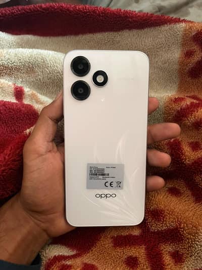 new 8 days used