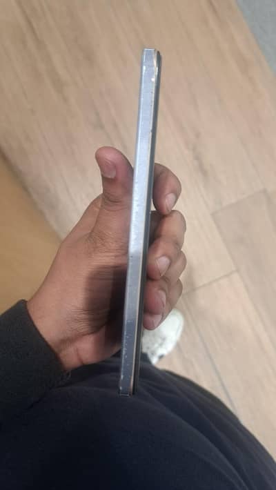 Vivo Y17s