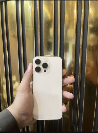 Apple iPhone 16 Pro Max