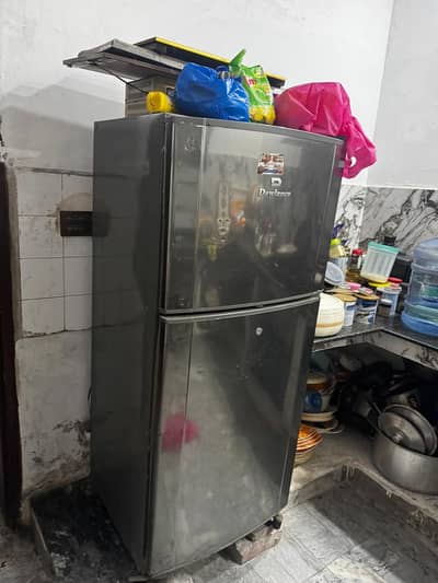old fridge in good condition for sale Dawlance Fridge