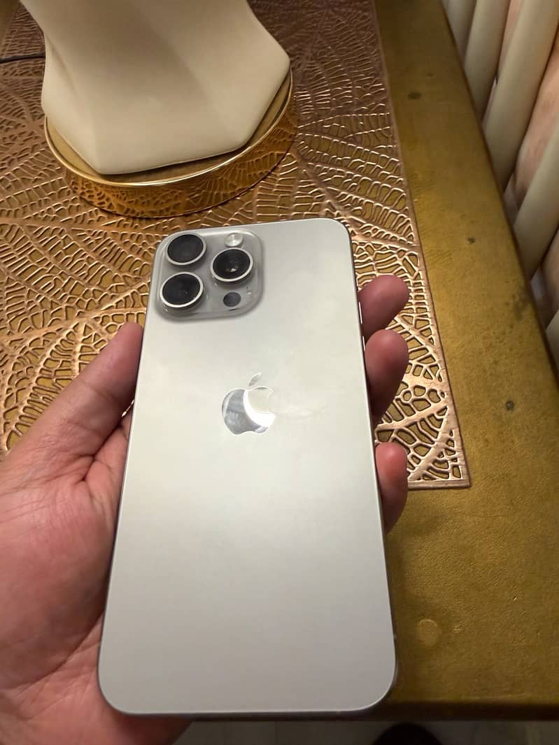 Iphone15 pro max 4