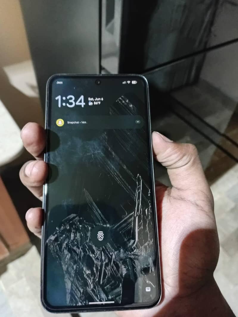 Google Pixel 8 2
