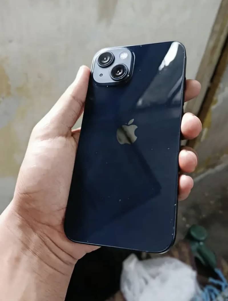 Apple iPhone 13 0