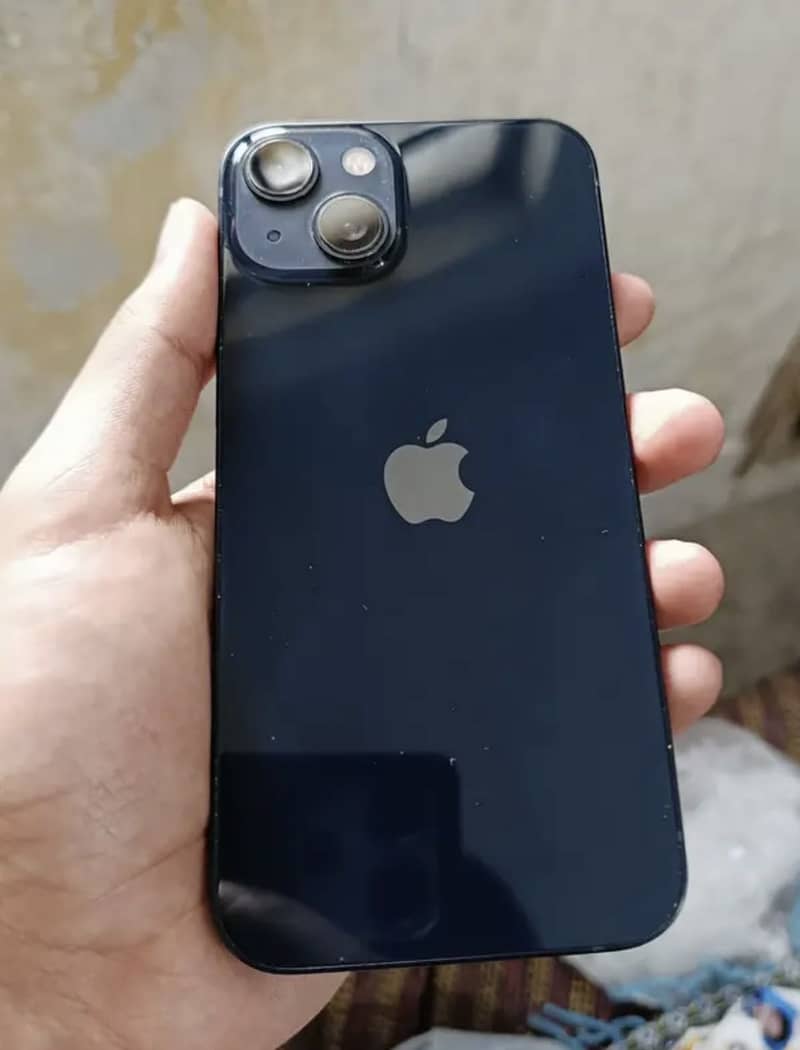 Apple iPhone 13 1