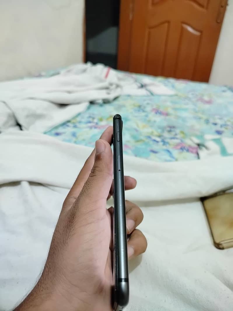 iPhone 8 Plus sim working 2
