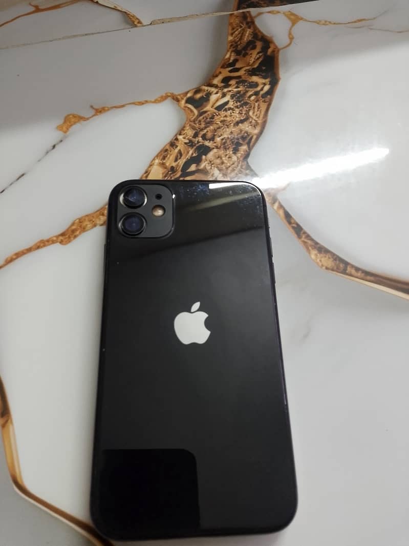 Apple iPhone 11 3